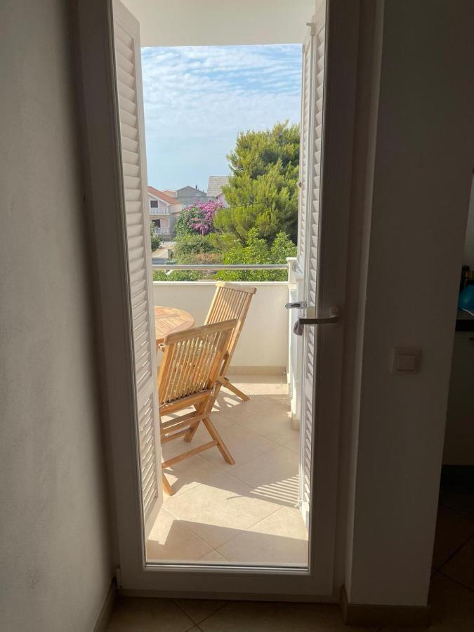 Haus Dalmatia With Heated Pool Apartamento Bibinje Exterior foto