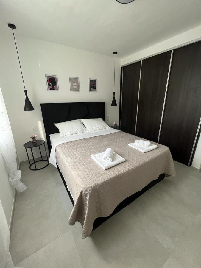 Haus Dalmatia With Heated Pool Apartamento Bibinje Exterior foto