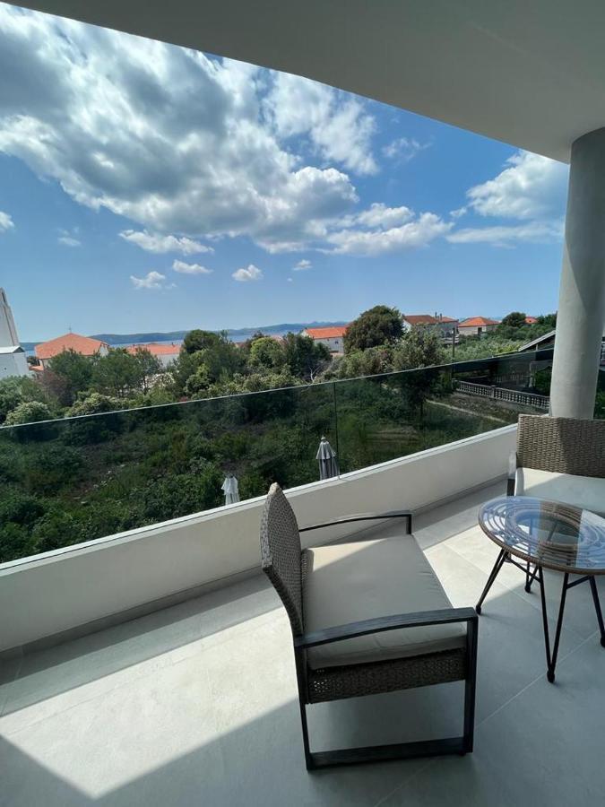 Haus Dalmatia With Heated Pool Apartamento Bibinje Exterior foto